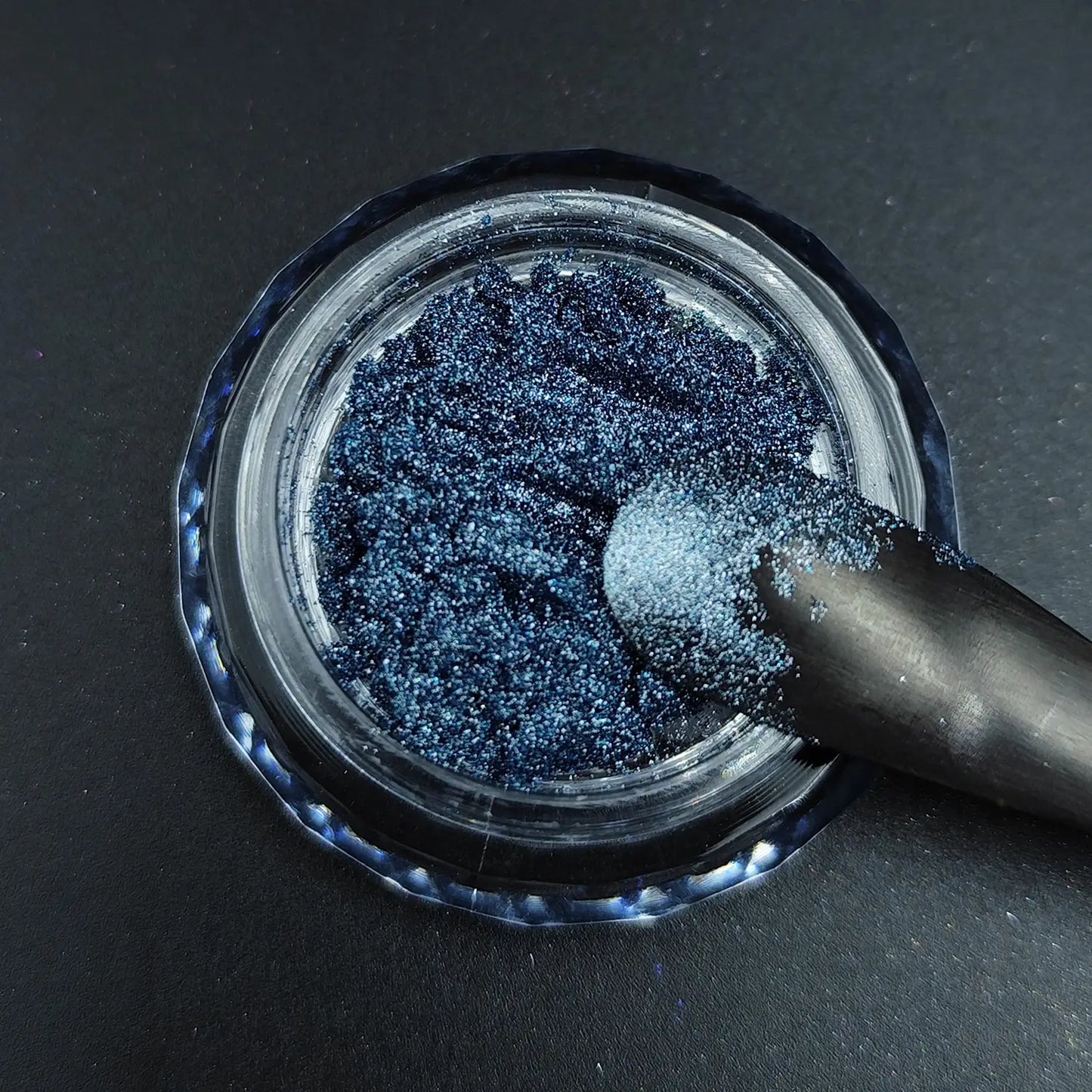 silver frost to aqua blue color travel opaque pigment